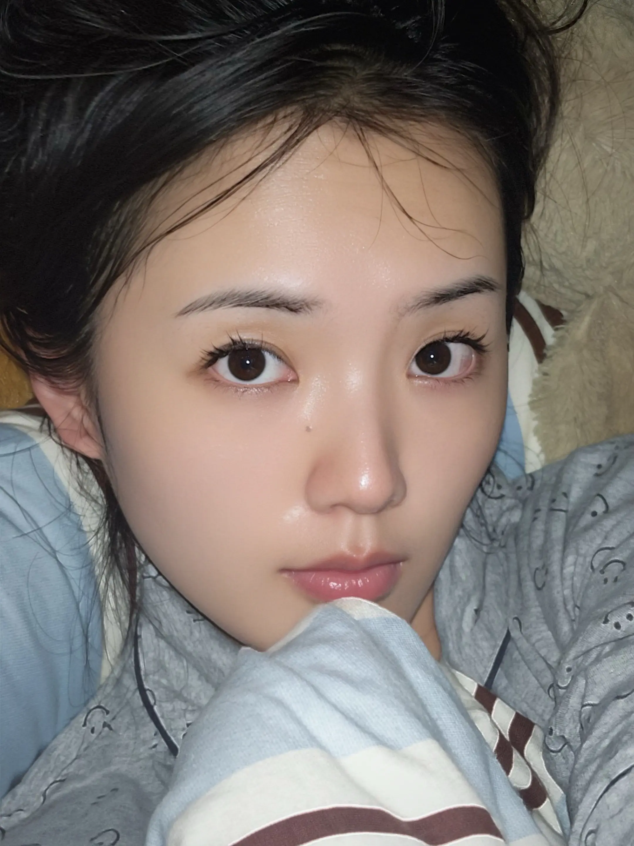 半夜睡不着试了一下醒图拍照 美我一大跳哈哈哈
