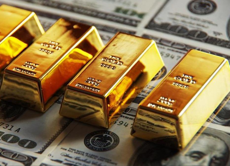 当黄金价格跌至4500美金/盎司、累计跌幅逼近15%，“央行集体抛售黄金”“黄金