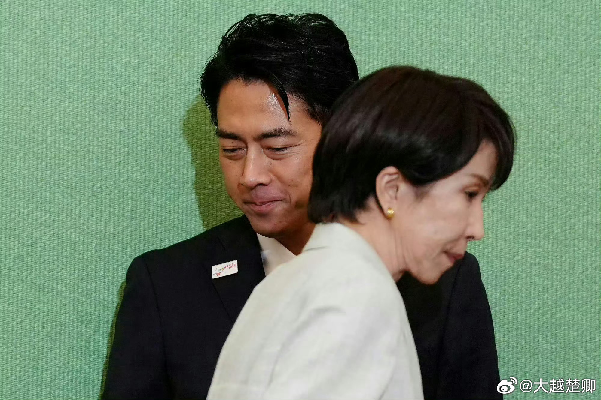 广岛核爆81周年，日本防相小泉认为，维持和平政策不应排除任何选项，必须就核武器议