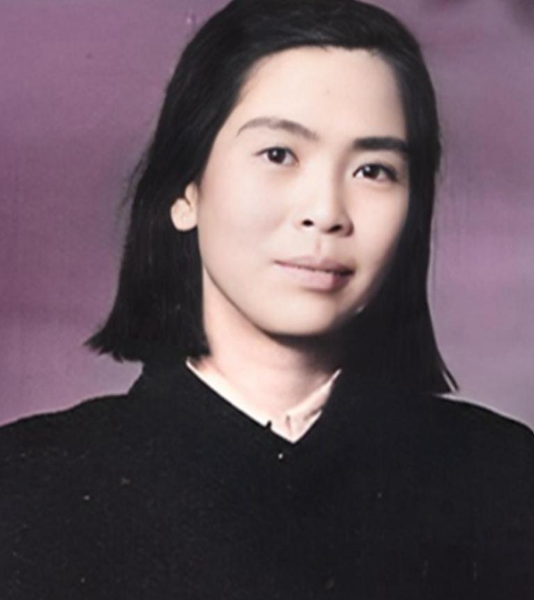 1984年，贺子珍病逝。然而，在遗体火化过程中，发生了一件“怪事”。原来，工作人