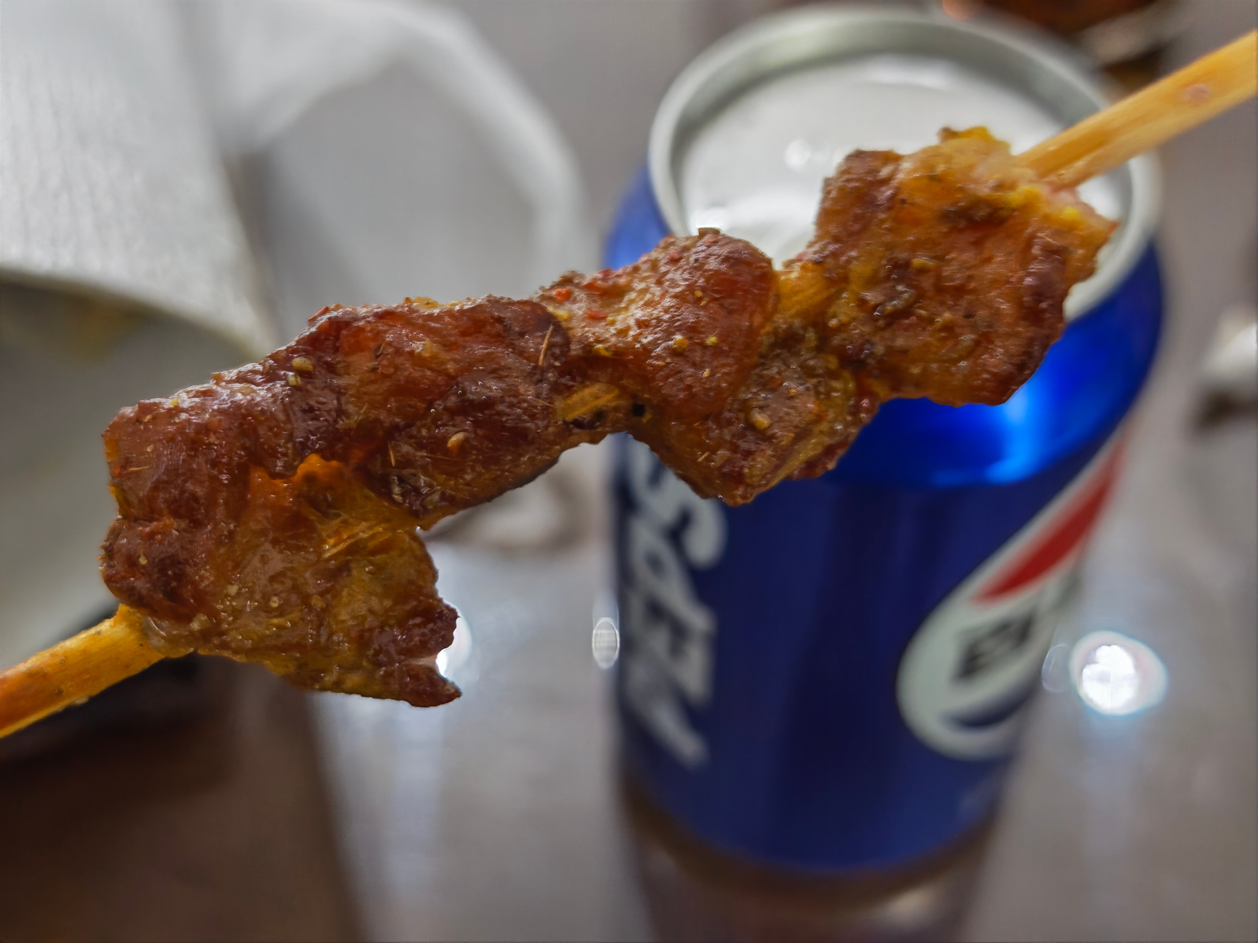 回无锡的第一顿，直接交给了小烧烤配酸辣汤，味道真不输其他地方！尤其是无锡的酸辣汤