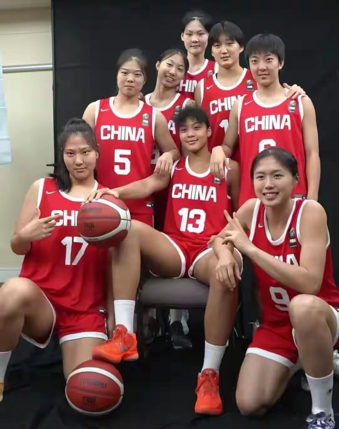 中国女篮对澳大利亚亚洲杯u16的比赛半决赛。中国女篮大概率是输的，虽然球队里面有
