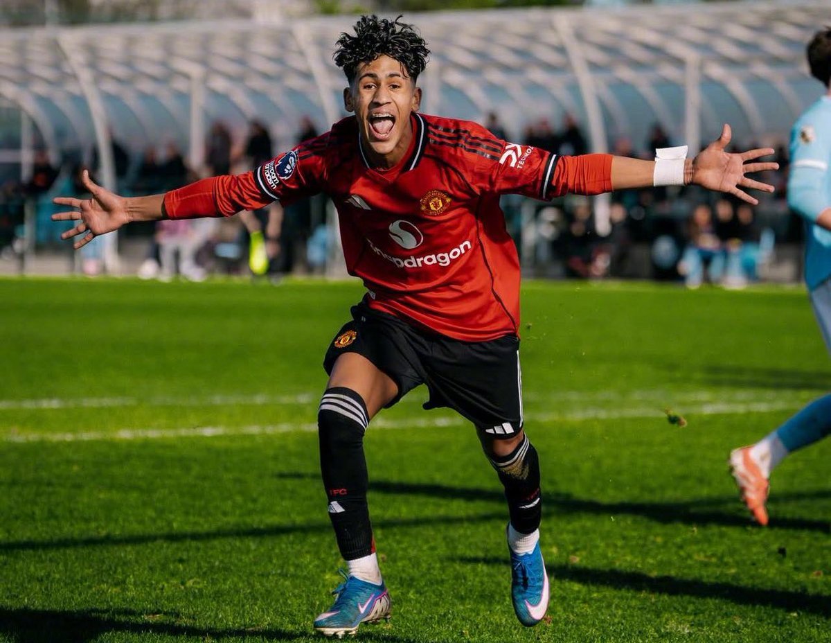 📢 曼联计划今夏将JJ·加布里埃尔纳入季前巡回赛阵容。俱乐部希望向加布里埃尔展