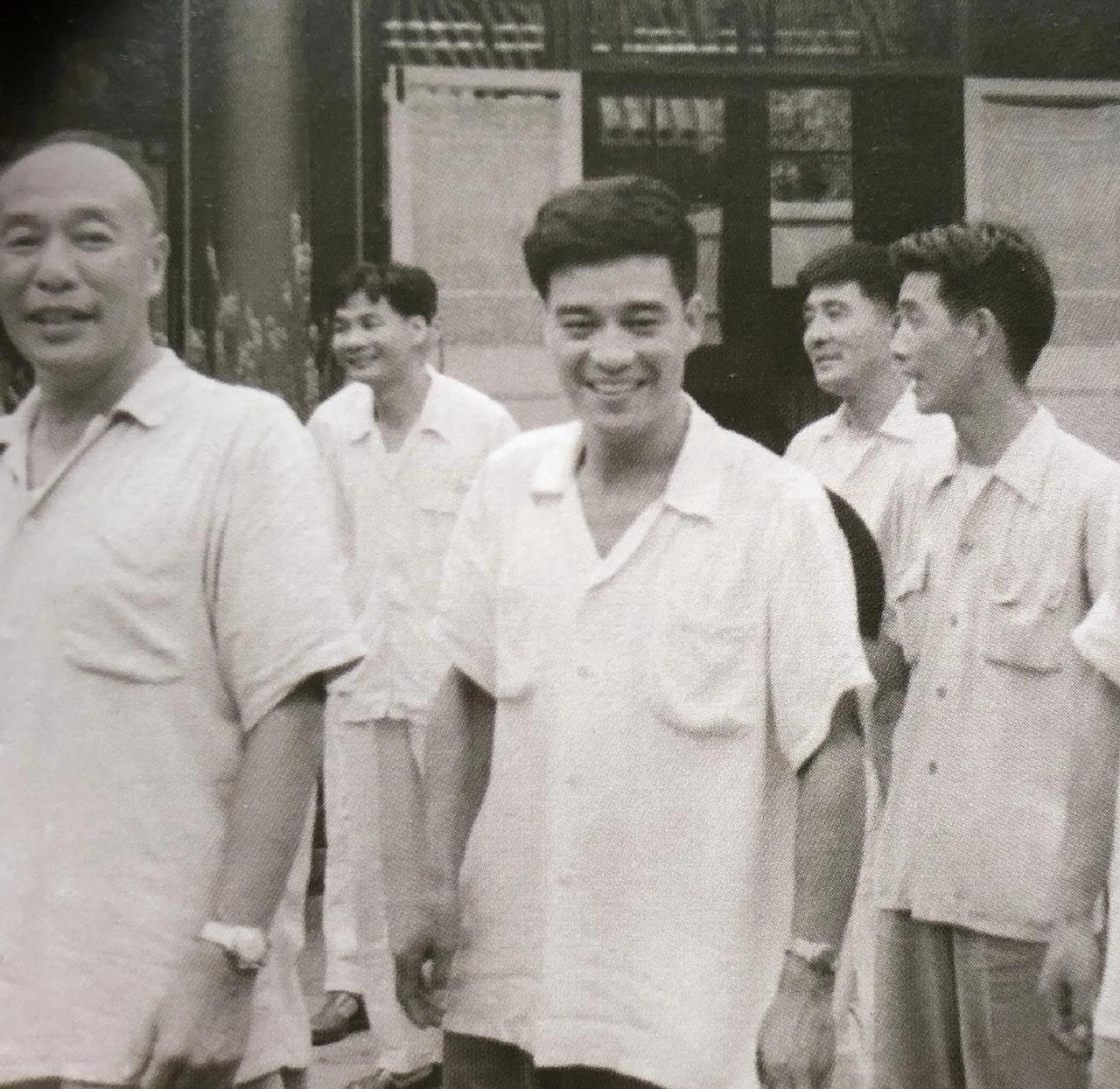 1961年全国故事片创作会议，几张老照片
图一 于洋 赵丹 崔嵬
图二 谢添 赵