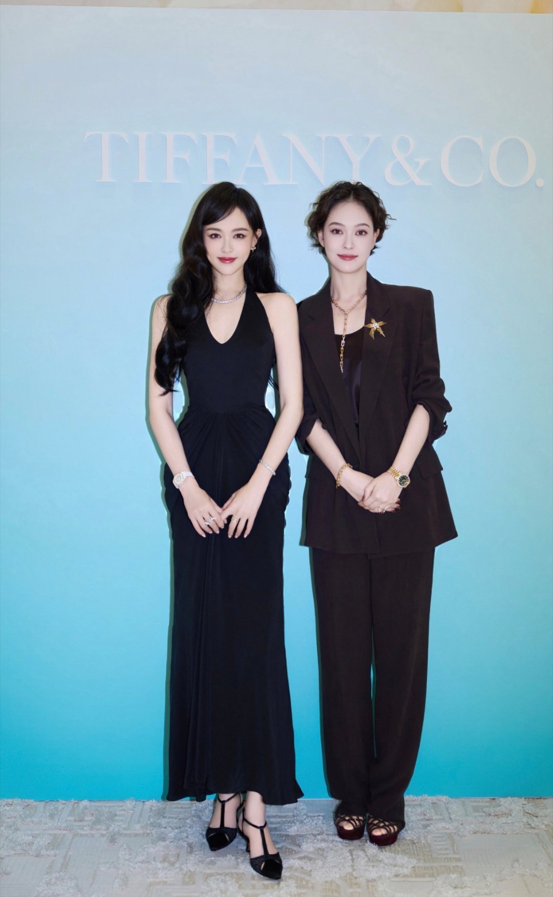 青岛海信广场蒂芙尼vip私享活动第一个合照来了[干饭人]好美好美好明媚好甜美[锦