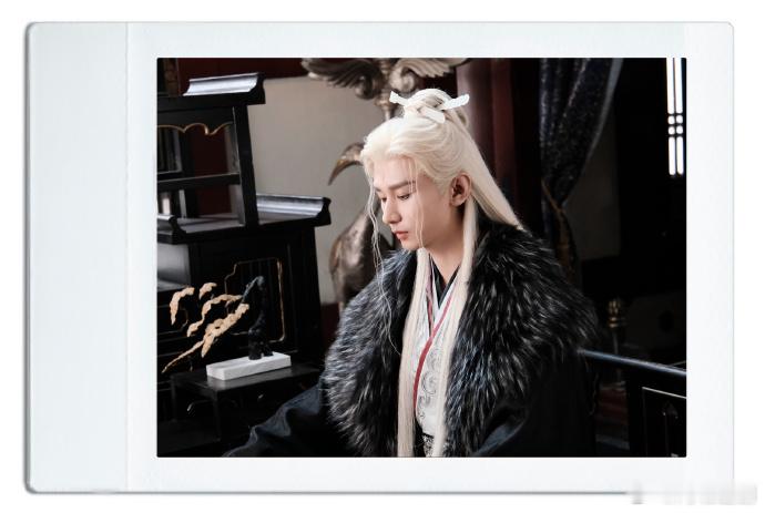 #成毅赴山海明信片##成毅假期双倍愉快#成毅的这封明信片，是对粉丝的深情告白，也