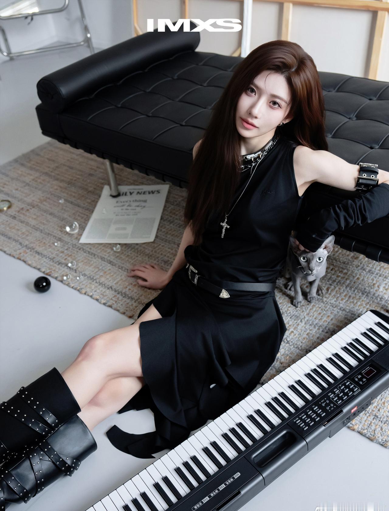 “瑶”的喵系型录 💜已解锁

外在是利落有型的时尚表达，
内里是对喵宝宝的细腻