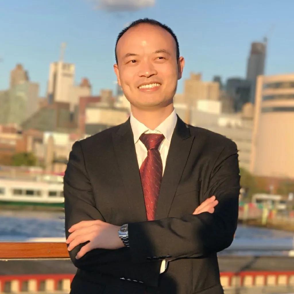 21年比亚迪老将李慧任职腾势汽车总经理后首发言：坚持科技力拉满、豪华感给足！腾势