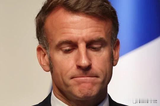 “美国绝不会侵犯任何国家主权，这也不是盟友该做的事”

这话是2026年10月8