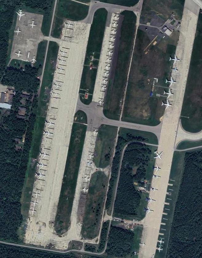 当地时间9月26日晚，位于的莫斯科谢尔科沃的契卡洛夫斯基军用机场发生特别烟头行动