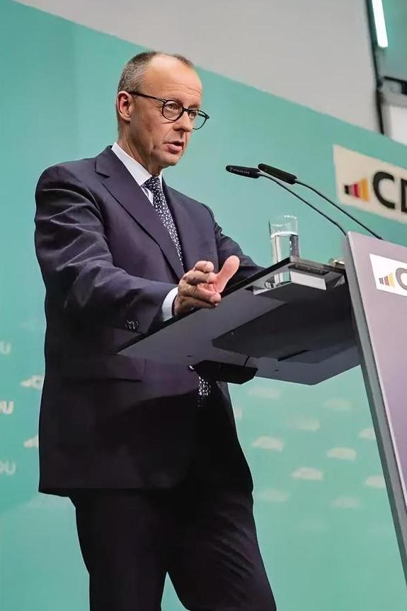 德国总理公开戳老美的软肋

4月28日，德国总理默茨公开表示，美国就伊朗战事缺乏