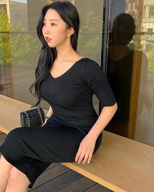 创作者中心 辣妹穿搭 随意穿搭 sexygirl 第三视角ootd