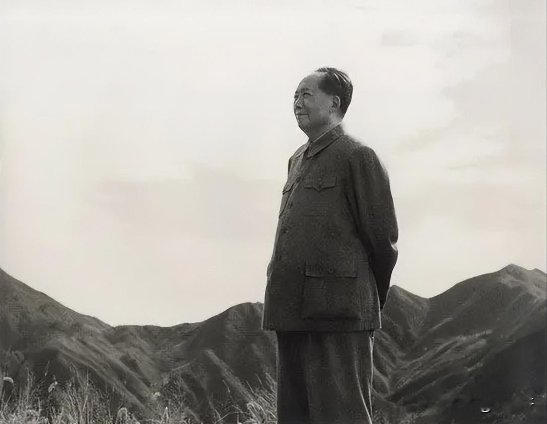邓小平对毛主席纪念馆的评价：建是不妥当的，但也不赞成拆掉。
 
（在阅读文章之前