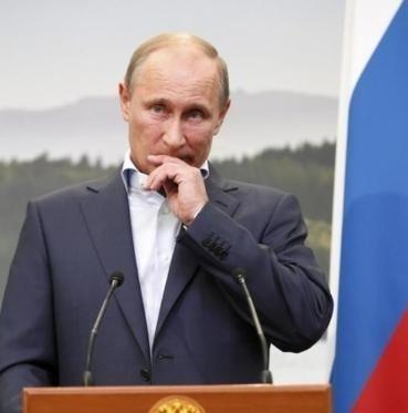 为什么说中国得防着点俄罗斯？说白了，普京今年72岁，这位掌舵俄罗斯25年的硬汉终