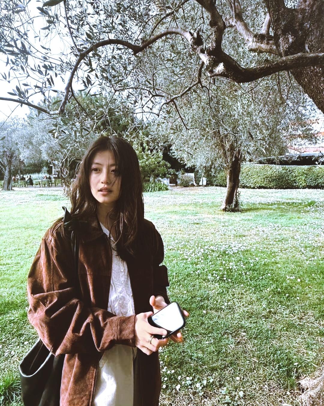 今田美樱 今田美樱  自修今田美樱头像更新 好有生命力的一组自拍 