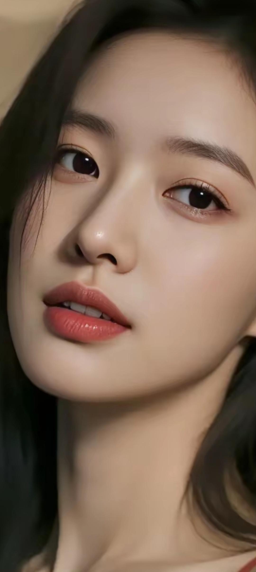 温柔眼眸，甜美红唇，少女心满满