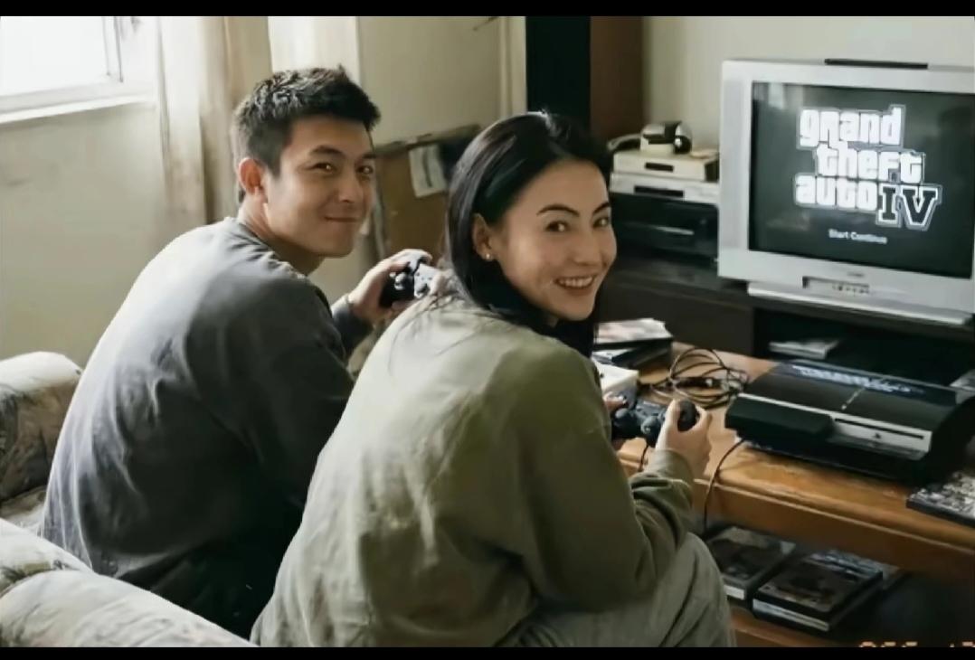 天啊，年轻时他俩太像了。