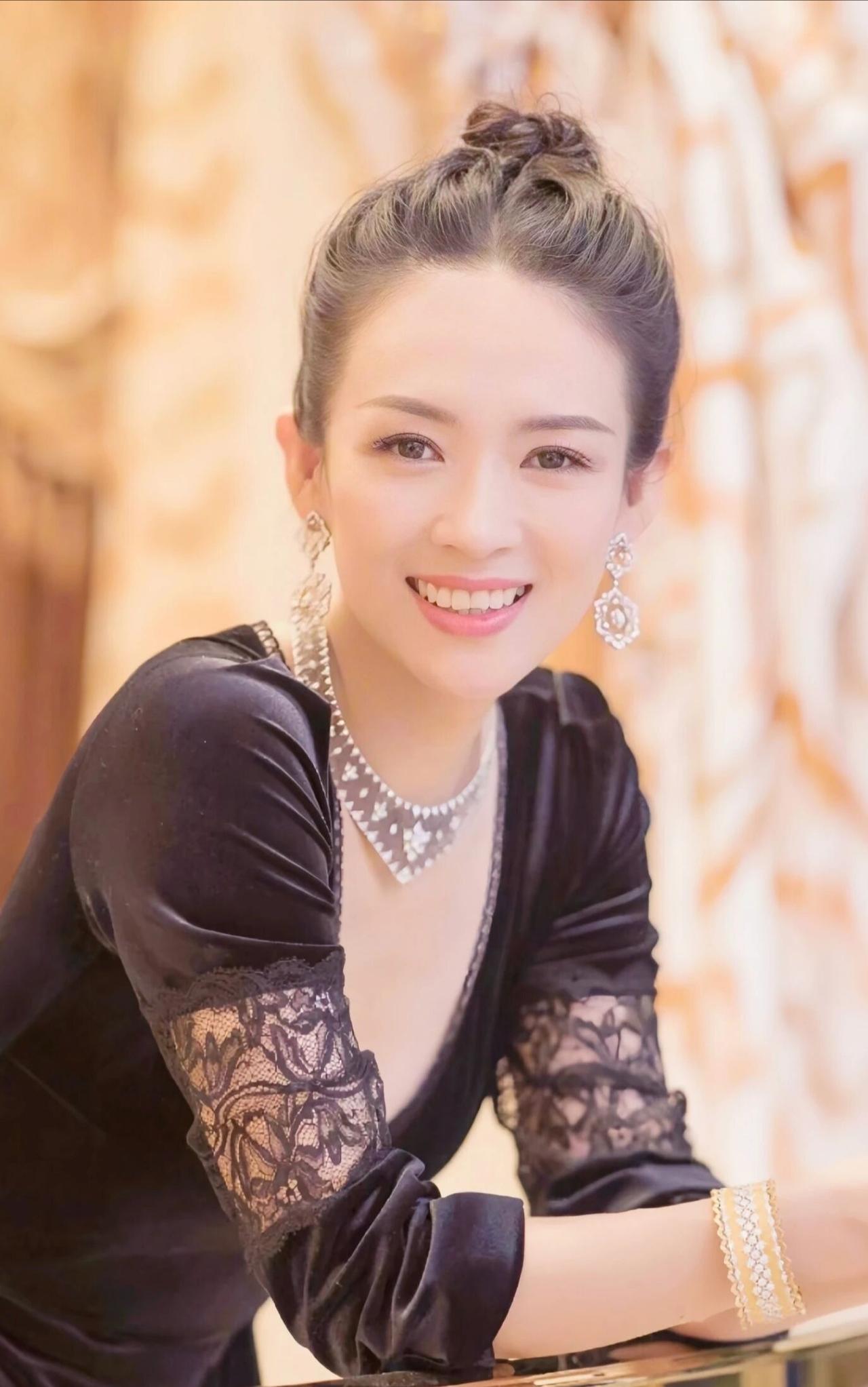 章子怡47岁状态引热议：不较劲不炒作47岁章子怡，活成了娱乐圈最不想解释的女人。