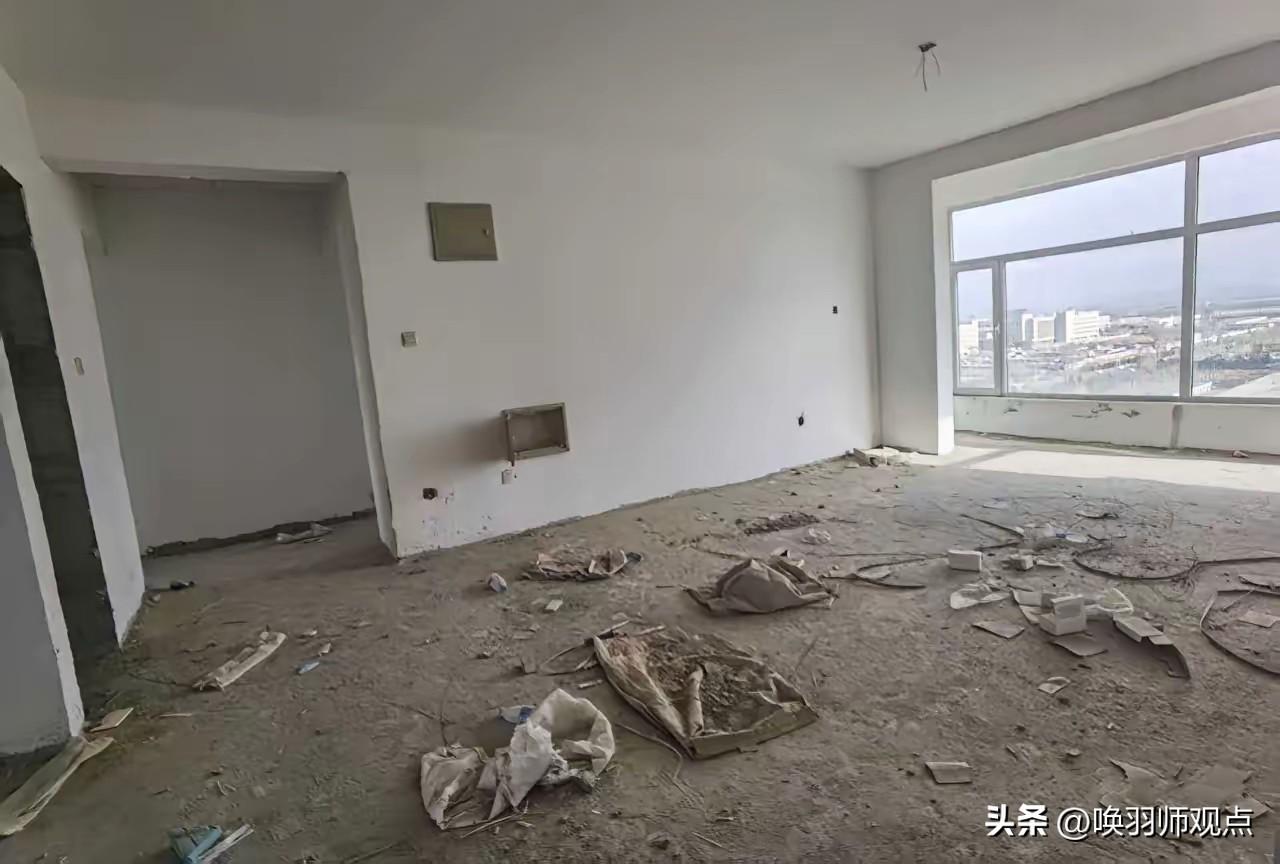 赵女士花43万拍下一套法拍房，收房时却发现房屋早已被案外人高某小夫妇实际居住多年