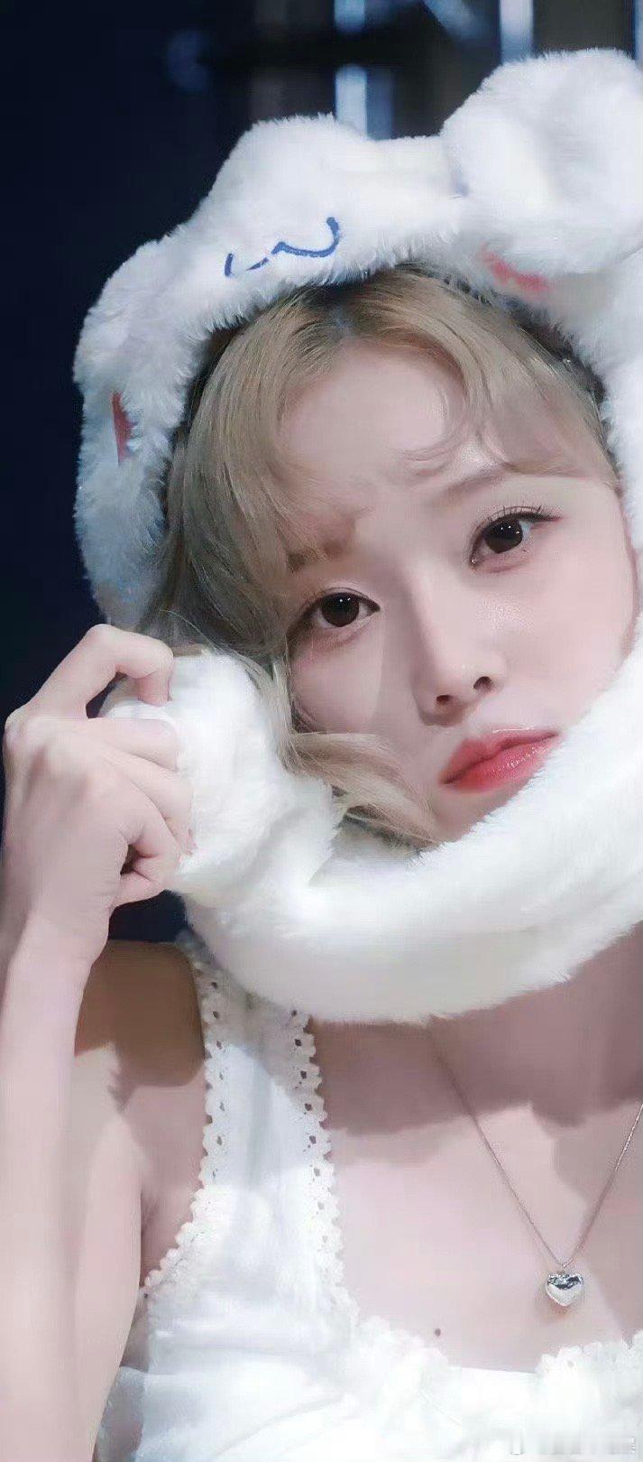 #金玟庭[超话]##金玟庭 不是小狗我是人类#真的太喜欢这样的氛围感了，而且对于