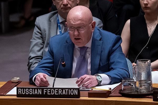 中东抢镜！
乌克兰疯狂刷存在感。
 
中东战火持续升温，国际舆论重心快速转移，乌