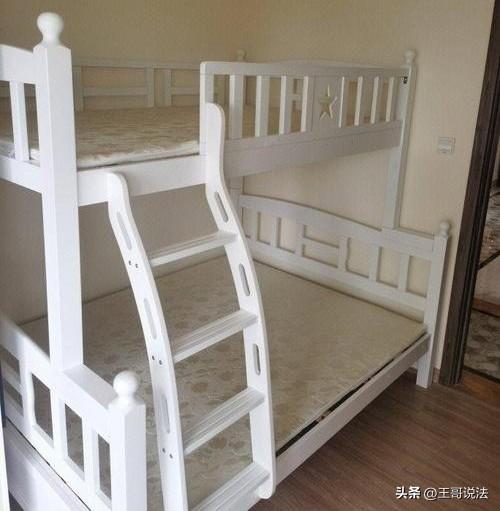 “想钱想疯了！”上海，一女子以前雇佣过的保姆来上海看病，女子好心收留，把自己家钥