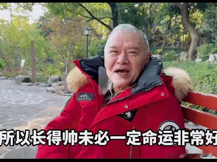 大哥长得帅，
被高干女儿相中，
改变命运但好景不长

有博主采访了一个叫万胜利的