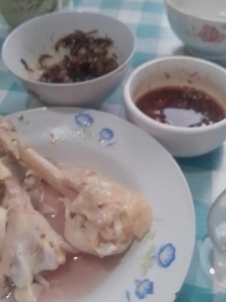 过来人的选专业建议做餐饮业千万别跟风，如果非要跟风，跟到自已店顶峰时别犹豫立马转