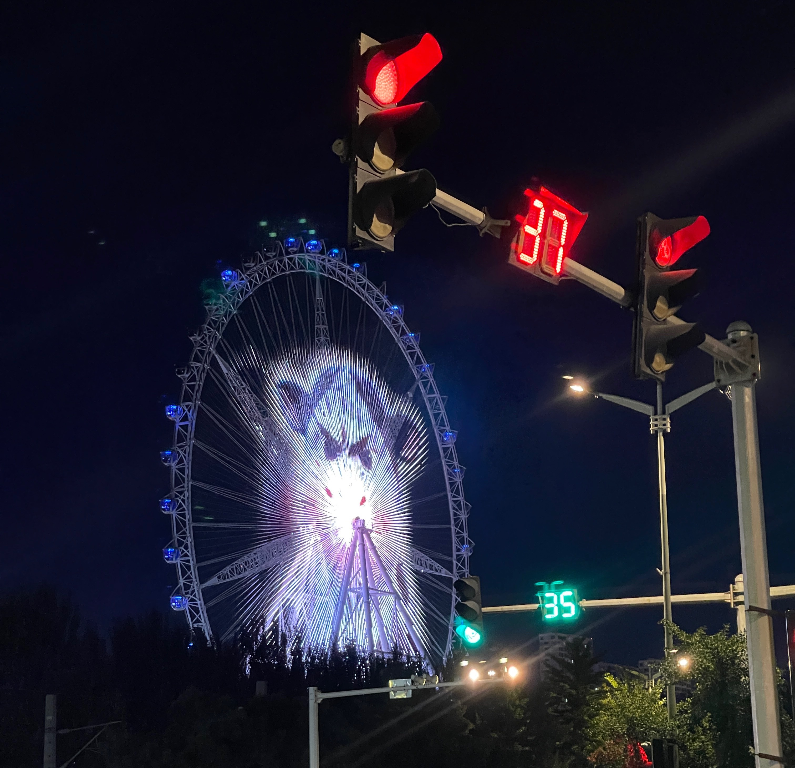 接到陌生来电请沉默三秒省流：接通之后先别说话，骗子会克隆你的声音AI合成后去马扁