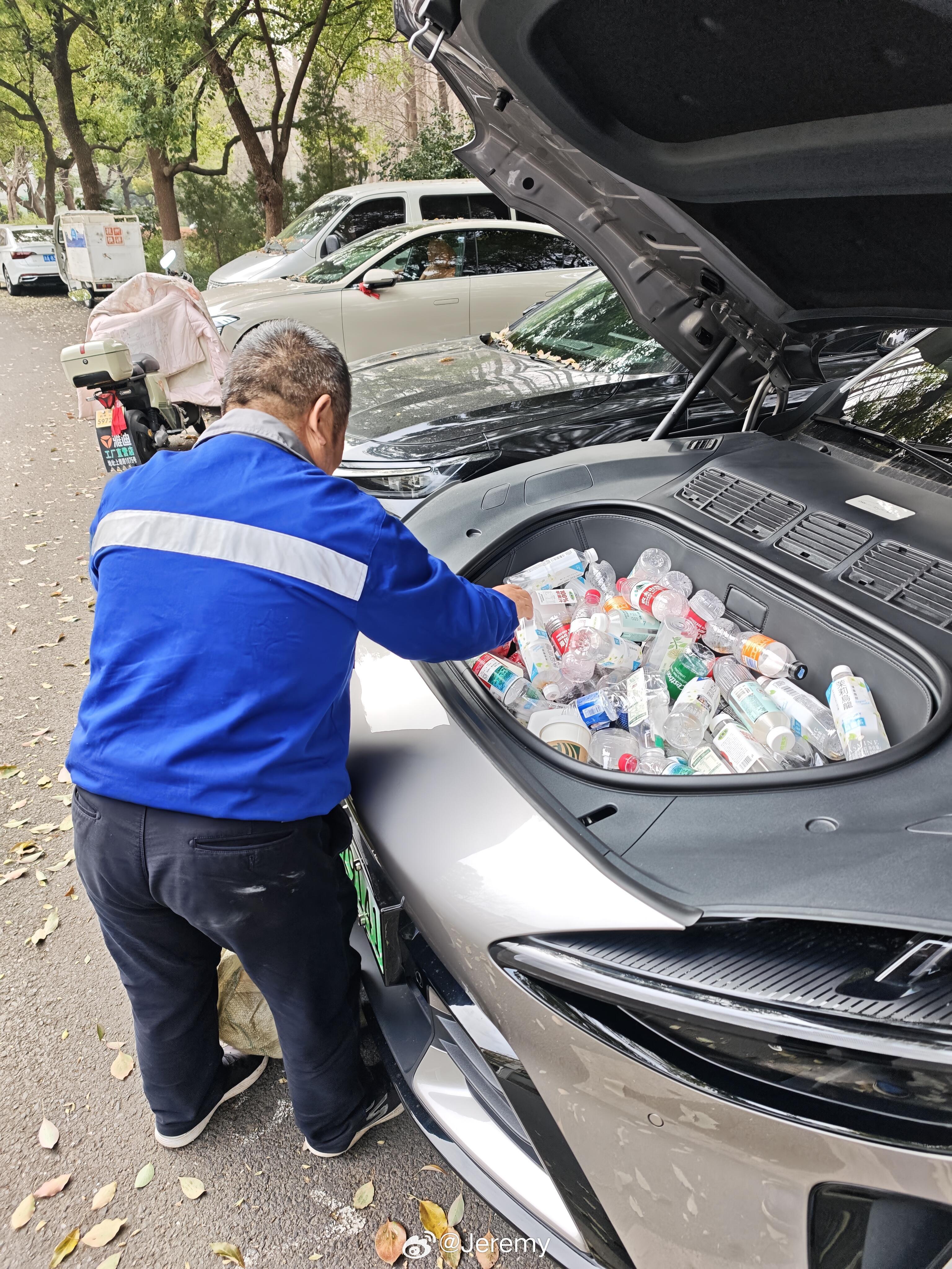 哈哈哈，原来前备箱还有这样的妙用。小米YU7新能源汽车﻿