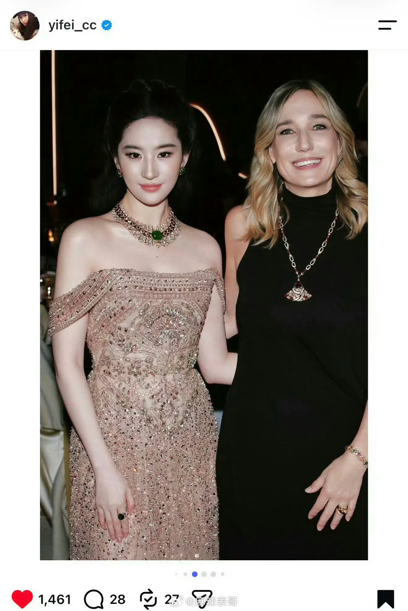 刘亦菲发合影裁剪掉别人这事，原来《三十而已》里早有记载 ​​​