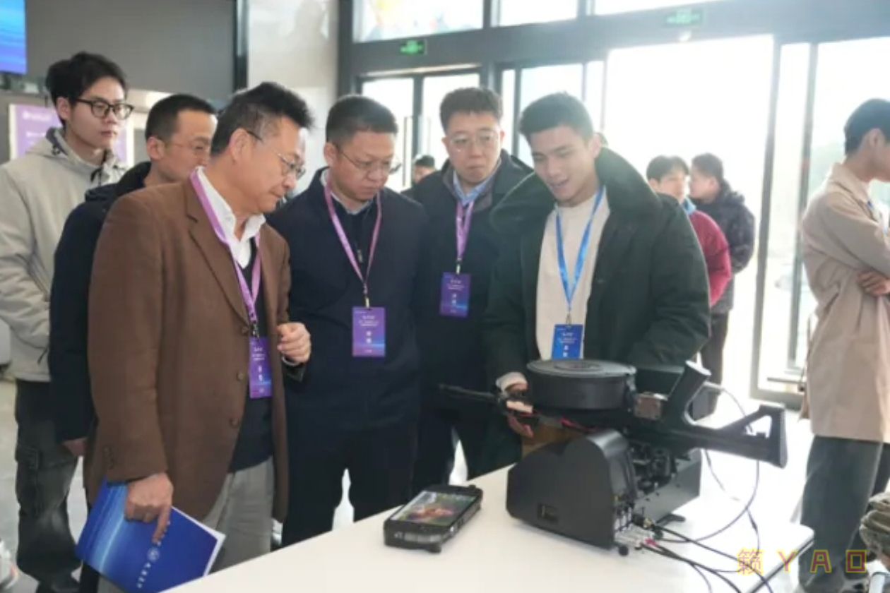 什么191大盘鸡“和平杯”第11届南理武器创新设计大赛上的作品 