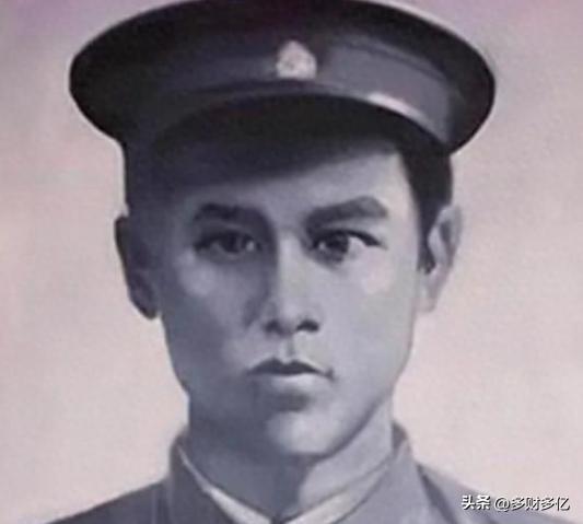 1952年，60岁老将军举着菜刀满院追人，被追的师长一声不敢吭，只因他的革命资历