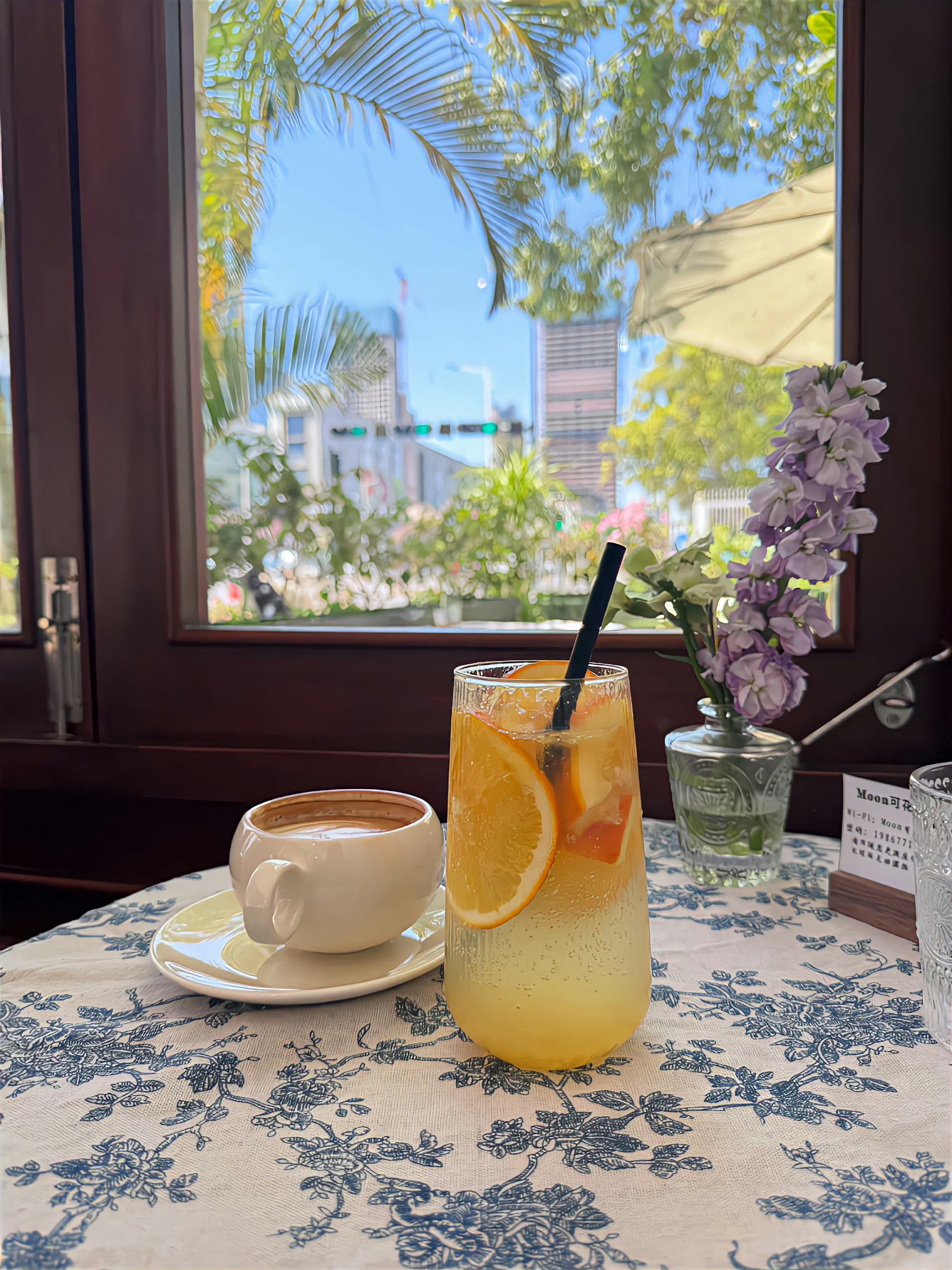 “朋友圈最终的访客， 都是未来的自己” 