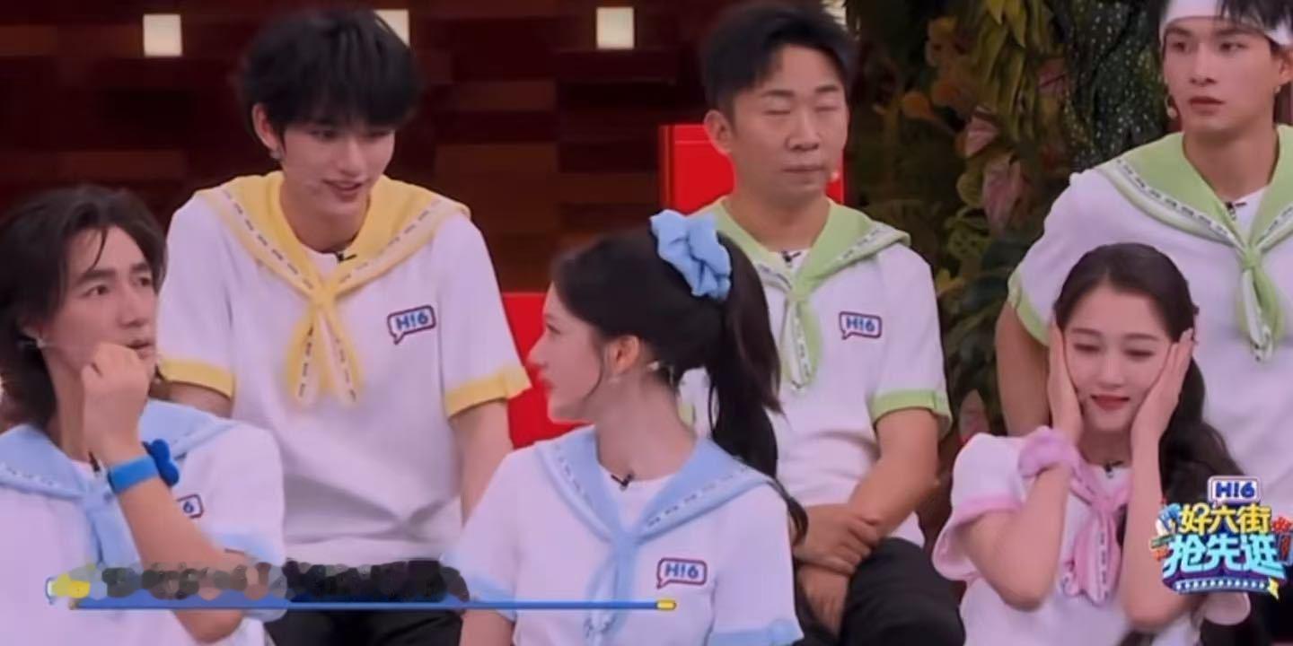 关晓彤丁程鑫演过甜蜜暴击丁程鑫甜蜜暴击里演关晓彤弟弟你好星期六 很多观众感慨时光