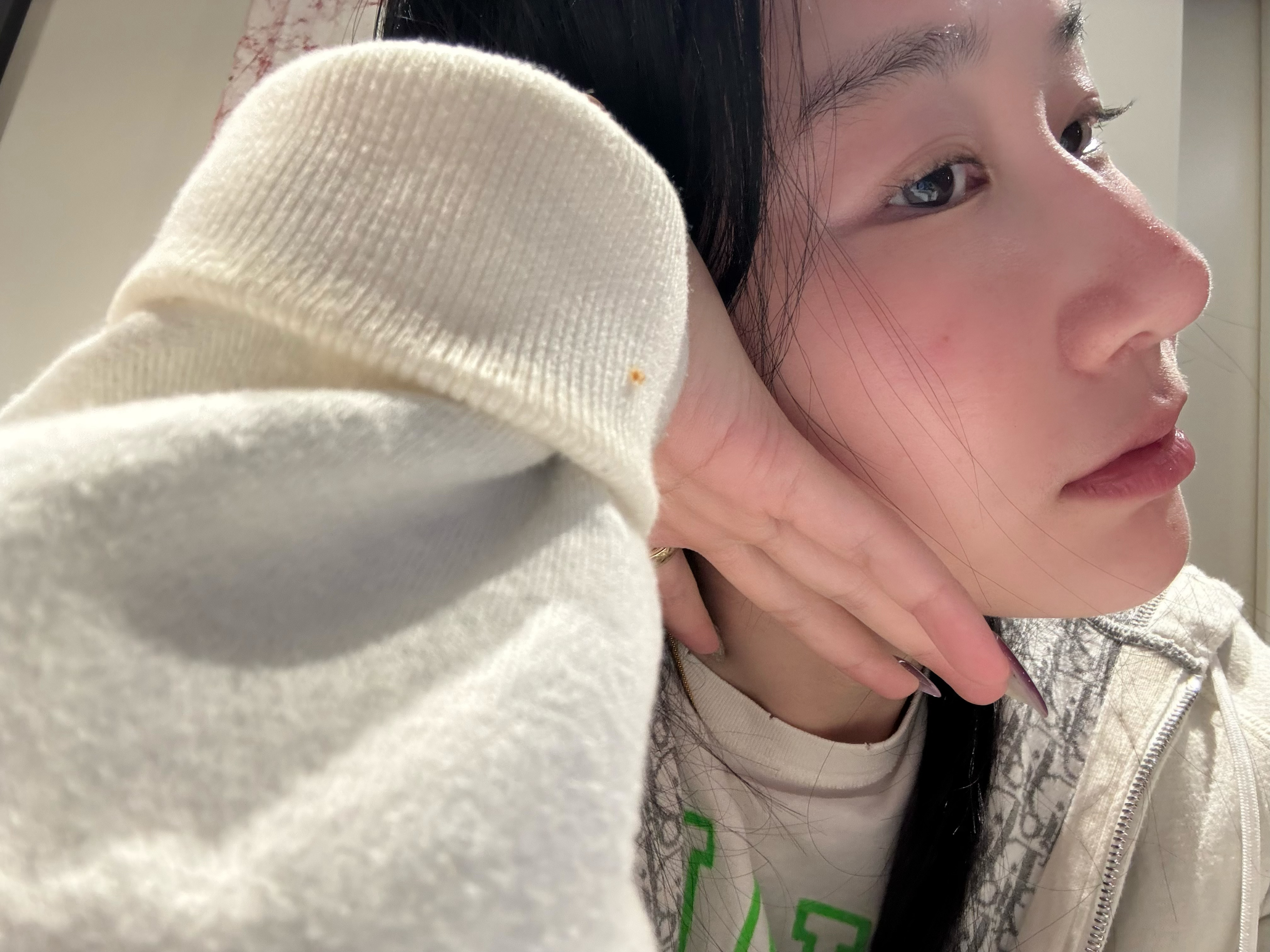 头大 然后就很油腻啊哈哈哈碎碎念[超话] 记录一下这恍恍惚惚的一天 ​​​