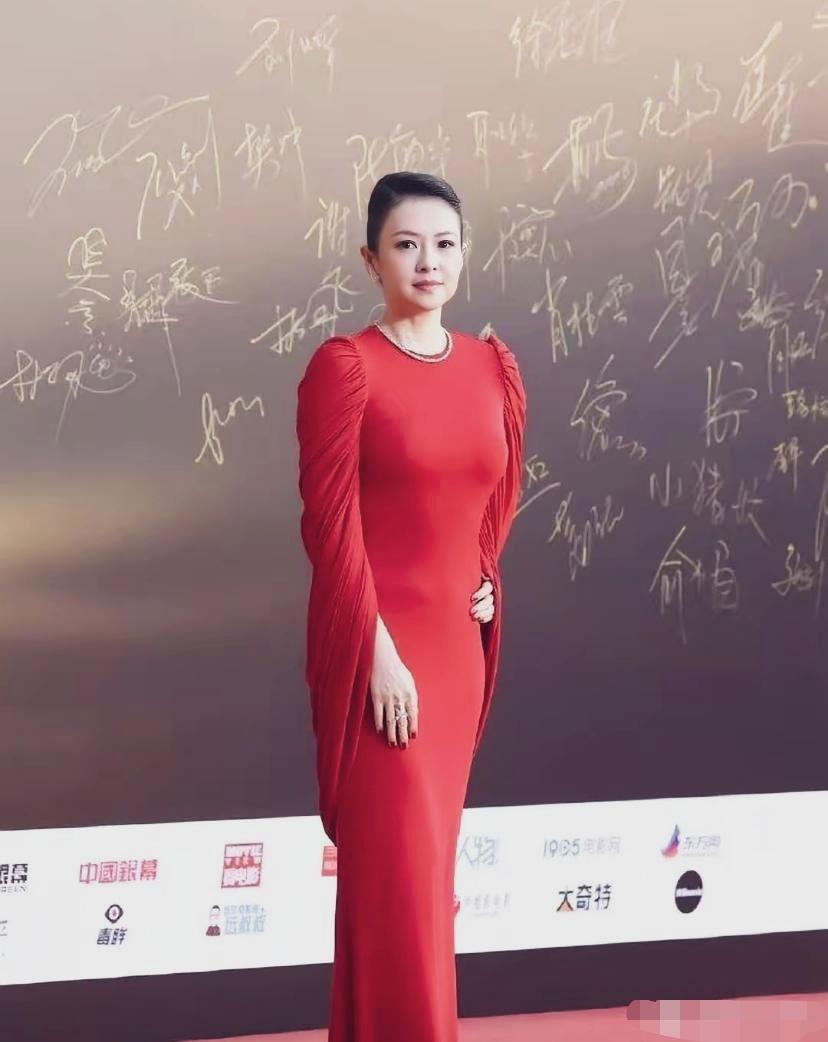 章子怡这次出镜确实胖了，明星这一胖确实不行！