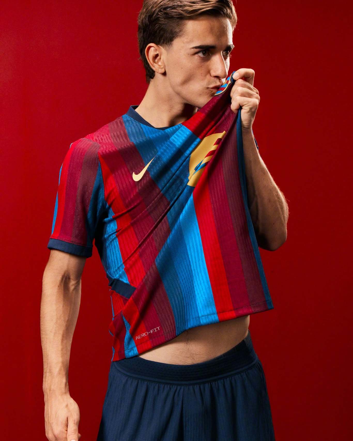 一吻定情，一吻终生❤️💙红蓝脉动,生生不息巴萨 🔴🔵ForçaBarça