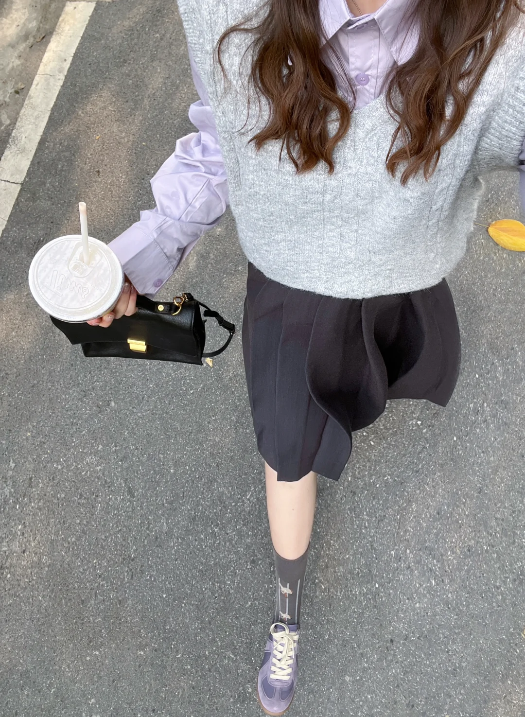 早秋快乐鸭🍂 喜欢今天的办公室穿搭～🥰💜