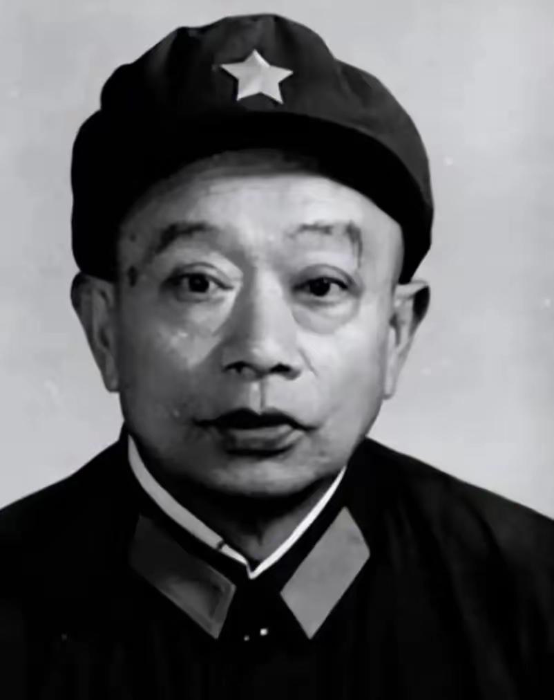 1971年，周总理询问“哑巴同志”的情况，得知他没有亲人后，周总理马上指示：“衣