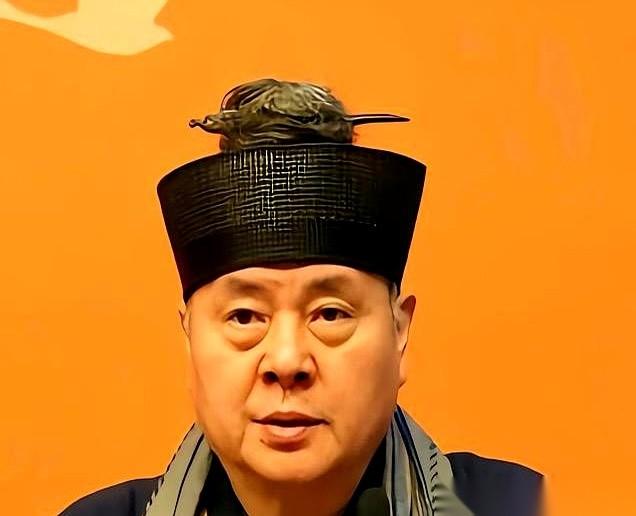 聊个狠人吧，中国道教协会里的一个“非典型”大佬，张高澄。


就去年72岁的张高