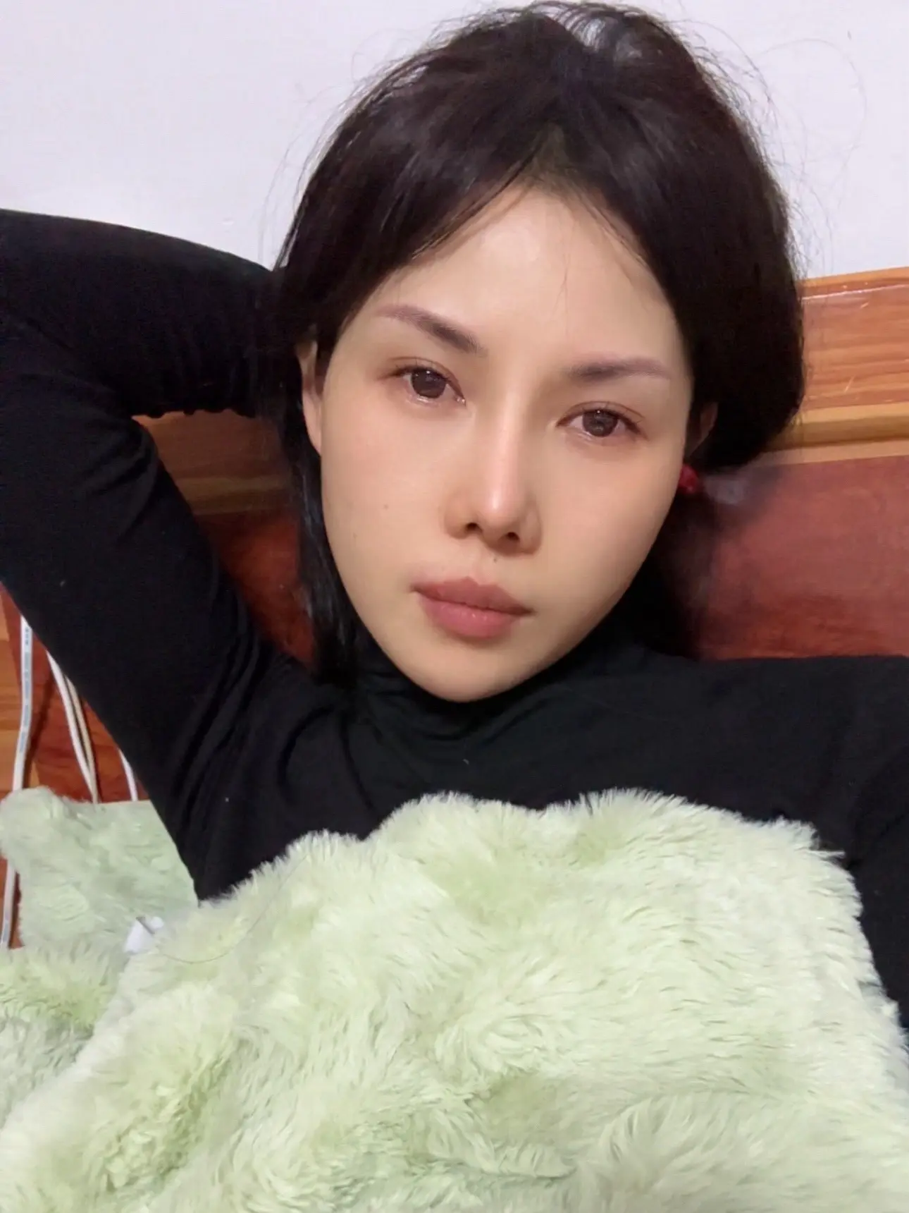 10、11月份的工资之前的老板没有发给我，每天的生活费都是用的花呗，这...