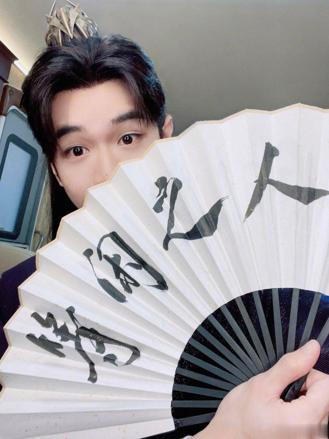#建议张若昀不要用美颜##张若昀不要用美颜# 都没认出来 ​​​