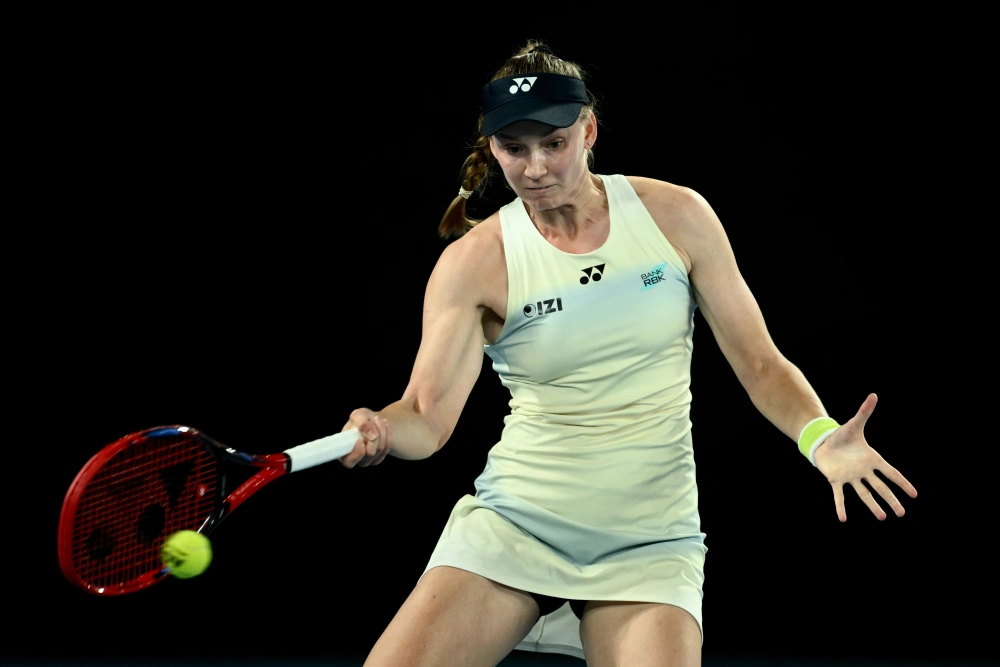 莱巴金娜首夺澳网冠军莱巴金娜大满贯第二冠 澳网女单决赛，莱巴金娜2比1【6-4、