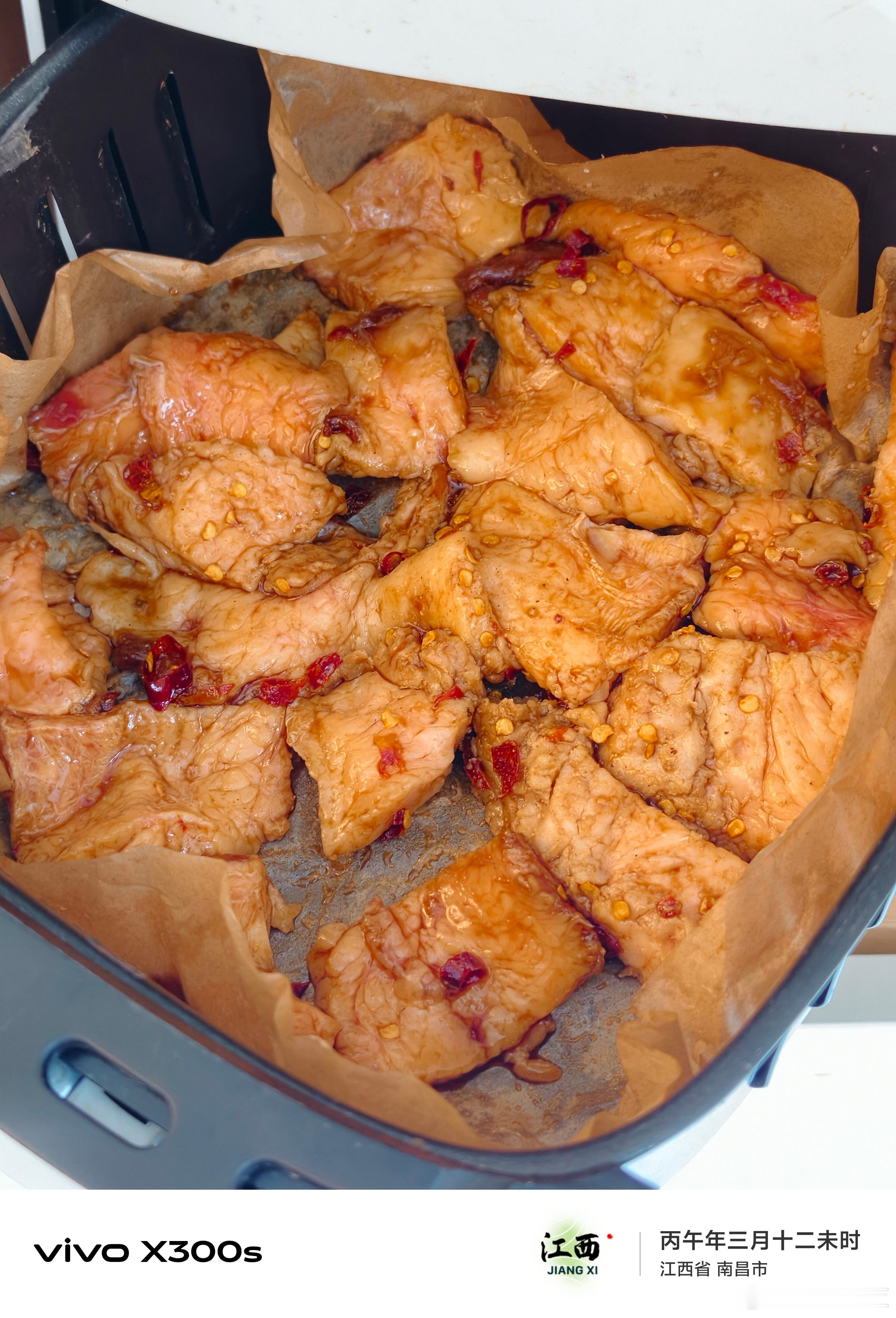 好消息，我买了牛胸口油！坏消息，几乎是油，没给我带点瘦肉，而且都是碎块，根本和图