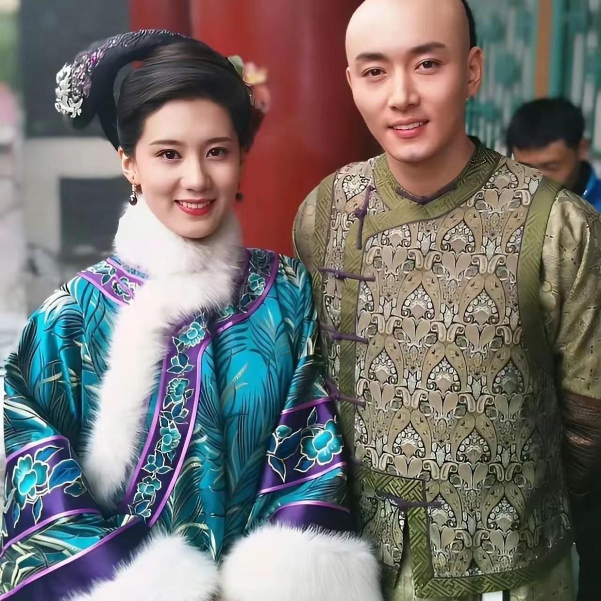 孟静娴如果不死，果郡王绝对会爱上她。

但说“绝对”还是太满了。果郡王对她越来越