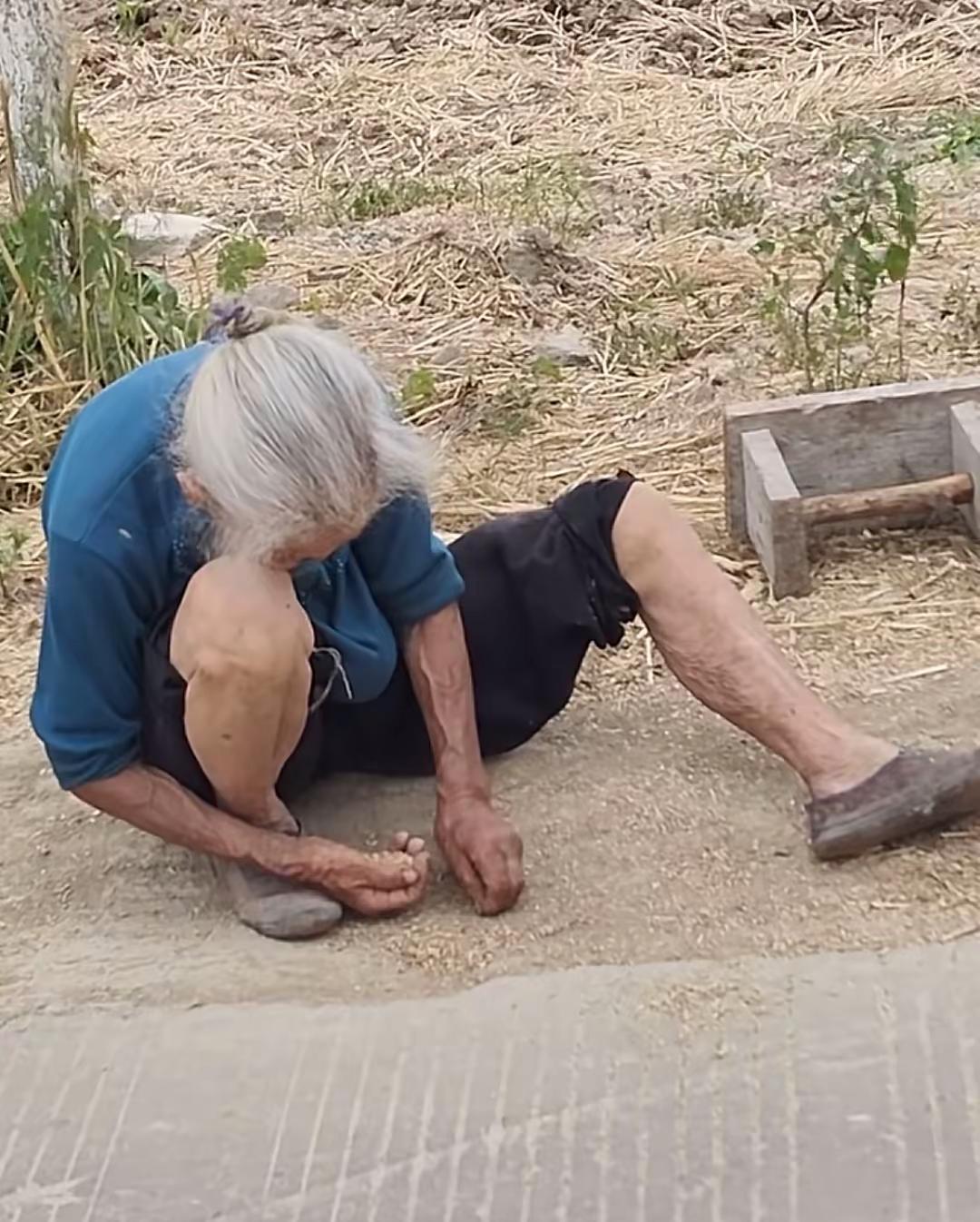 最能吃苦的一代人，慢慢就要退出历史舞台，他们对土地、粮食的敬畏是刻进骨子里的……