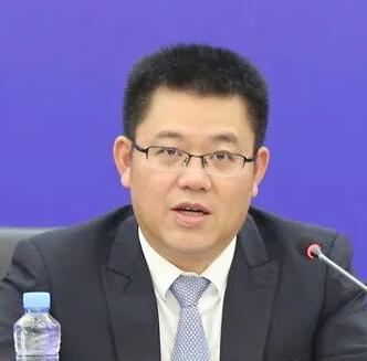 曾经江西最年轻的县长，书记，究竟打了谁的脸！？

毕业3年当镇长，5年提副县长，