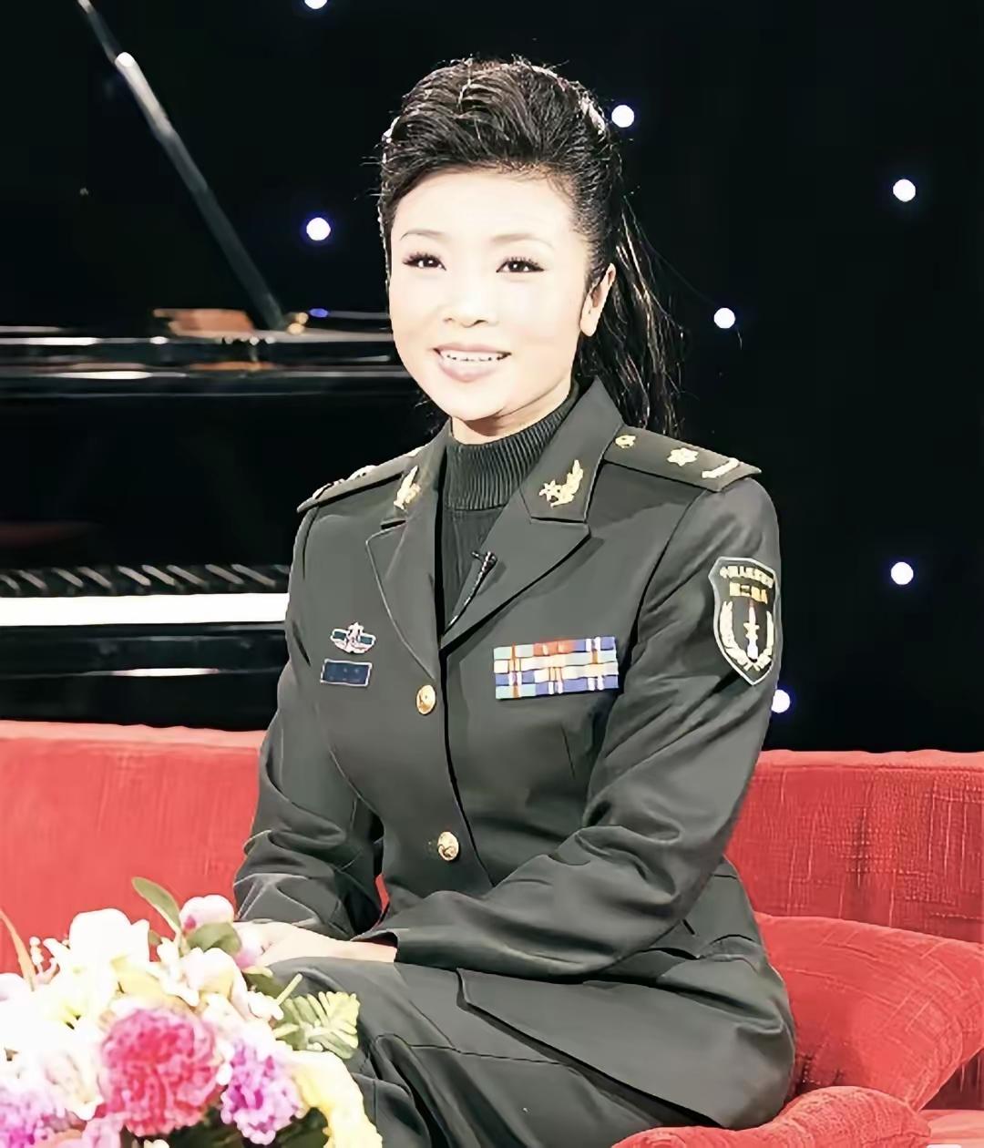 她是歌唱家，还是个大人物