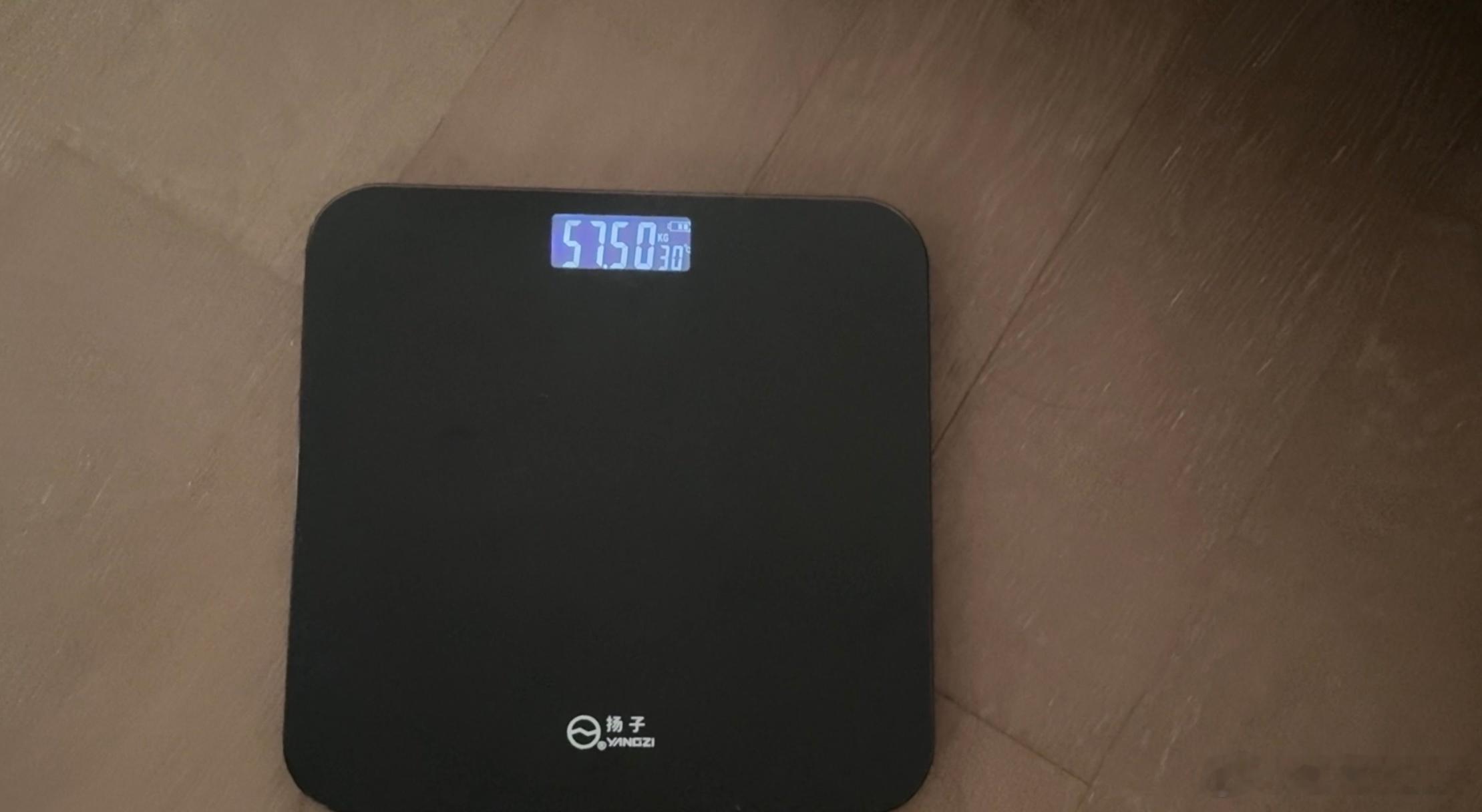 不到2个月瘦了近20斤的一点减肥心得135-115身边有个好铁铁 上个月没工作也